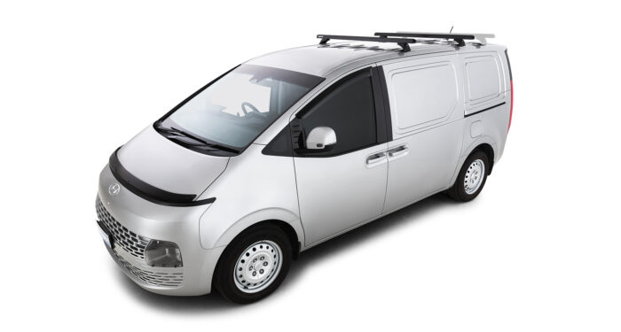 RHINO RACK  HEAVY DUTY RCH BLACK 2 BAR ROOF RACK - Image 2